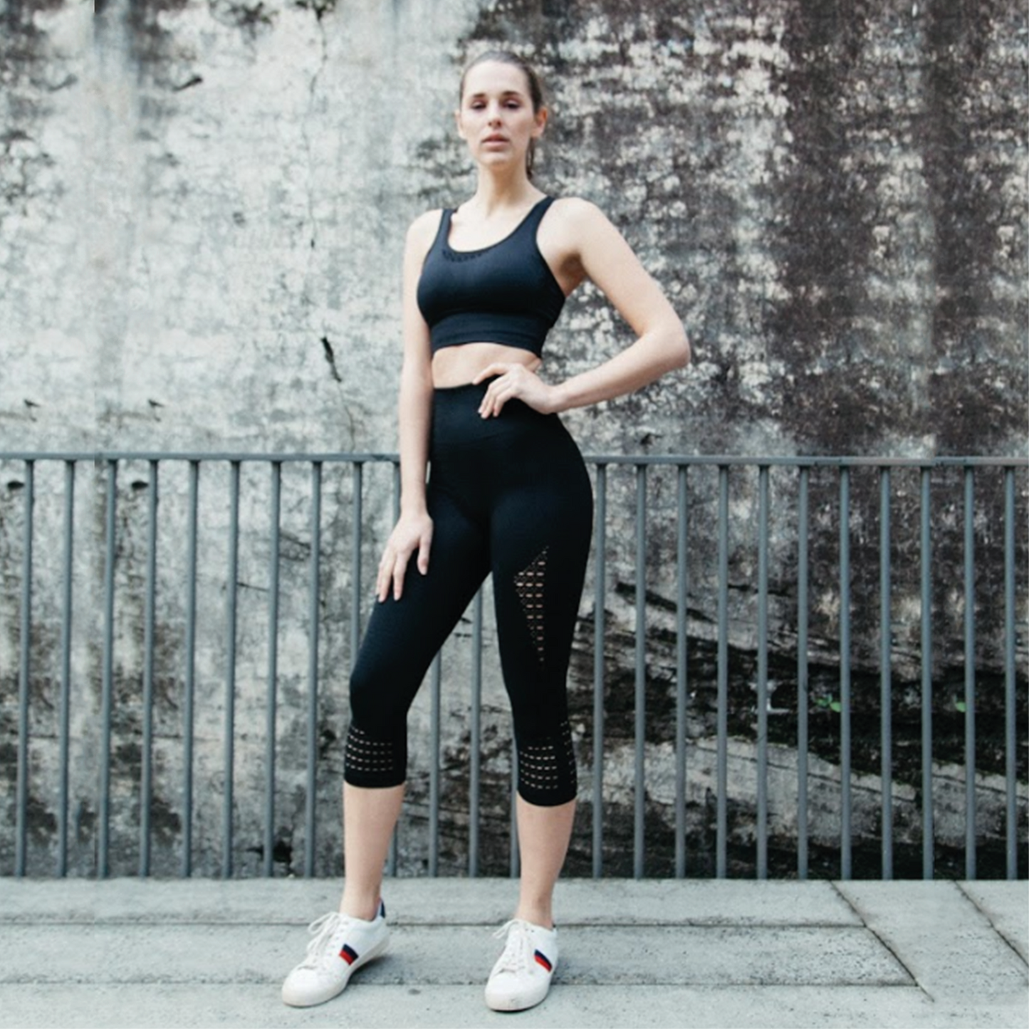 SEAMLESS MONO // BLACK LEGGINGS
