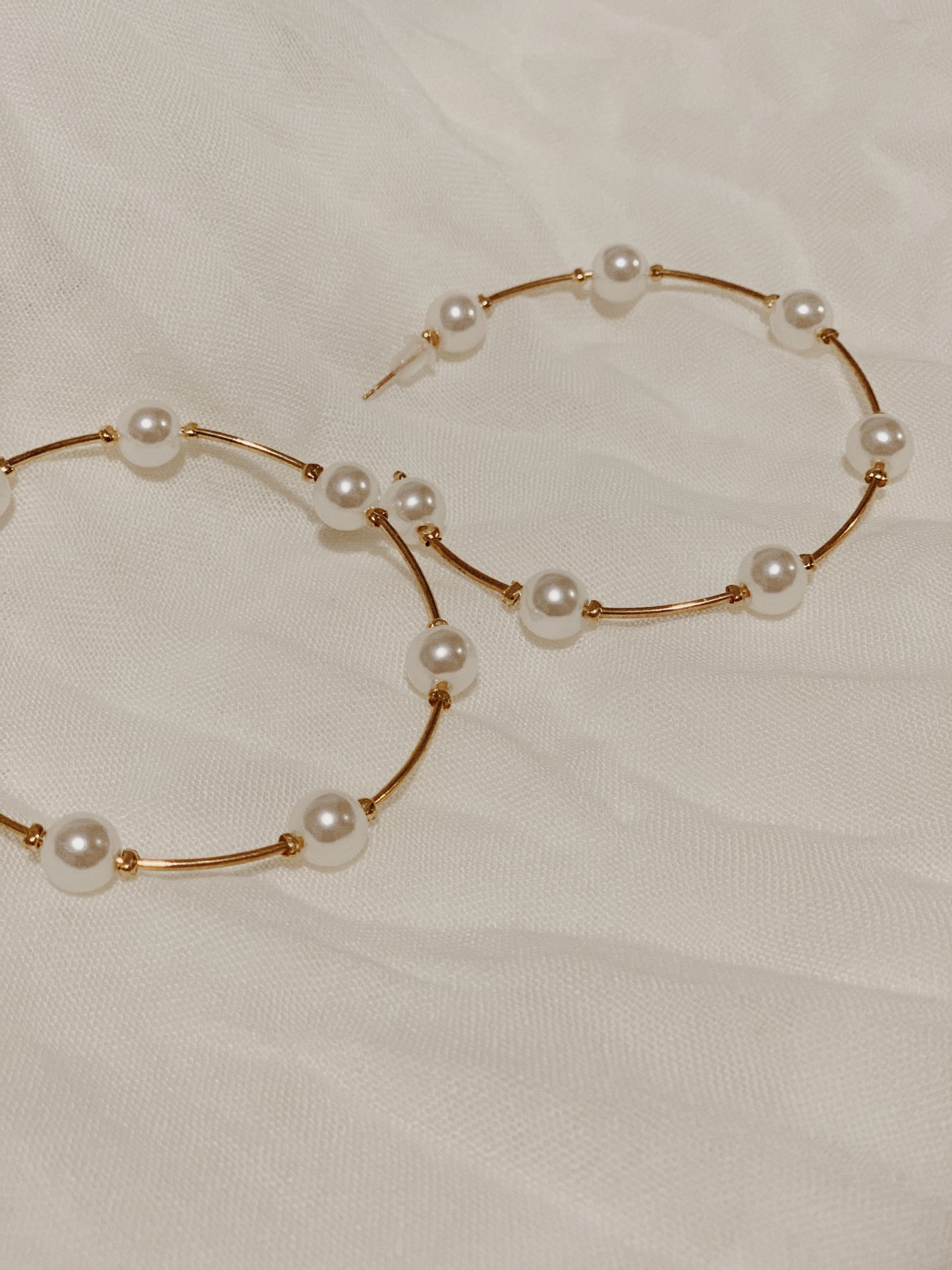 Daily Dainty Pearl Hoops | By: Life in the sun store