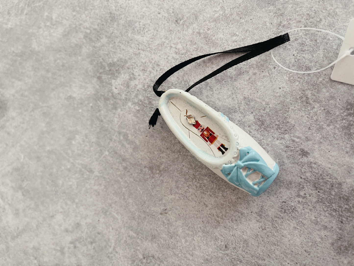 Capezio - Clara Ornament - A1047U