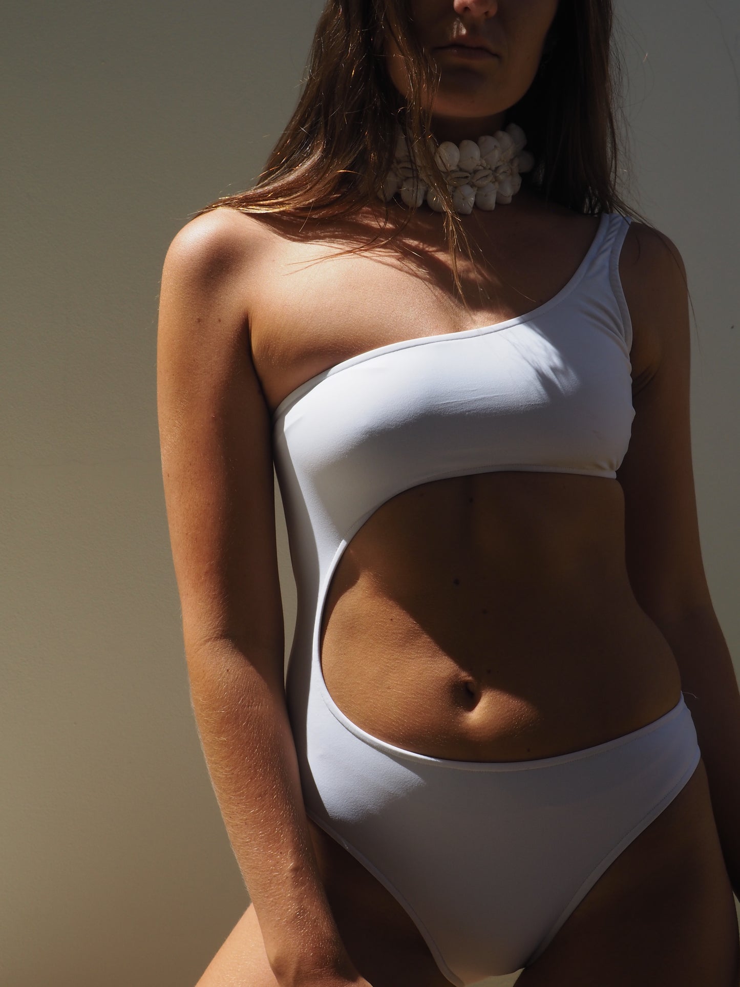 KARA ONE PIECE // WHITE