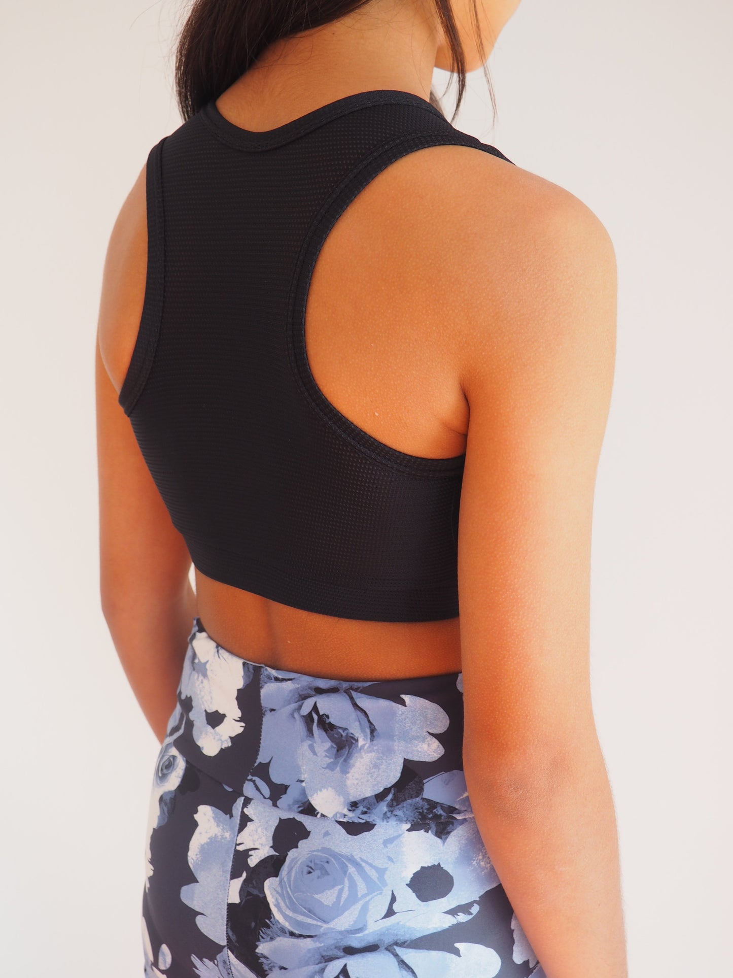 Gerry Can Kids Active - MIDNIGHT FLORA KID COMPRESSION MESH CROP - GERRY CAN