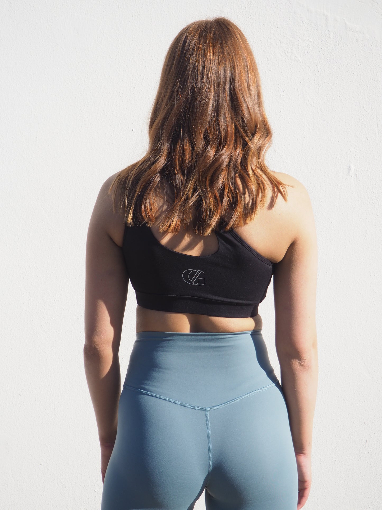 Gerrycan Kye One Sleeve compression Support Crop Top - Black