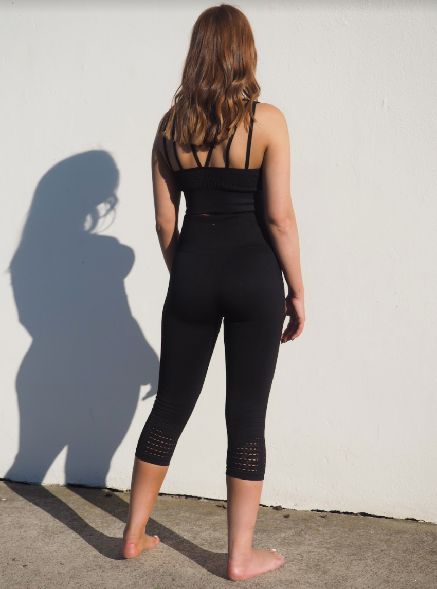 SEAMLESS MONO // BLACK LEGGINGS