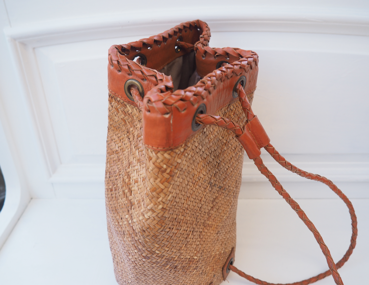 LEATHER DETAIL RATTAN FISHERMANS BAG