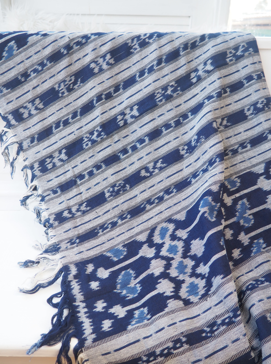 INDIGO- LARGE SIZE THROW