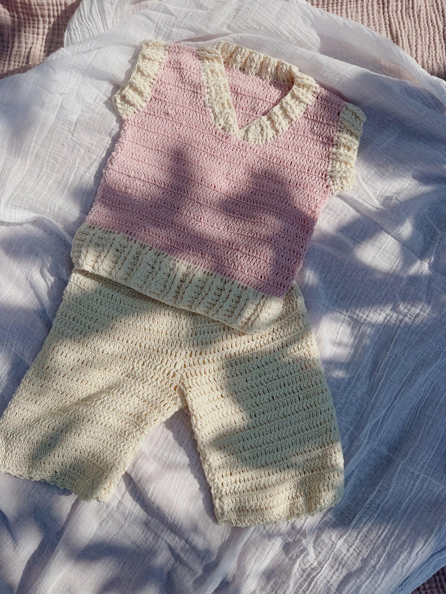 MINI LOTTIE CROCHET PANTS