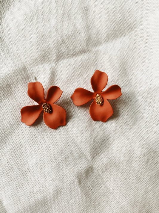 FLORA PINK Stud Earrings | By: Life in the sun store