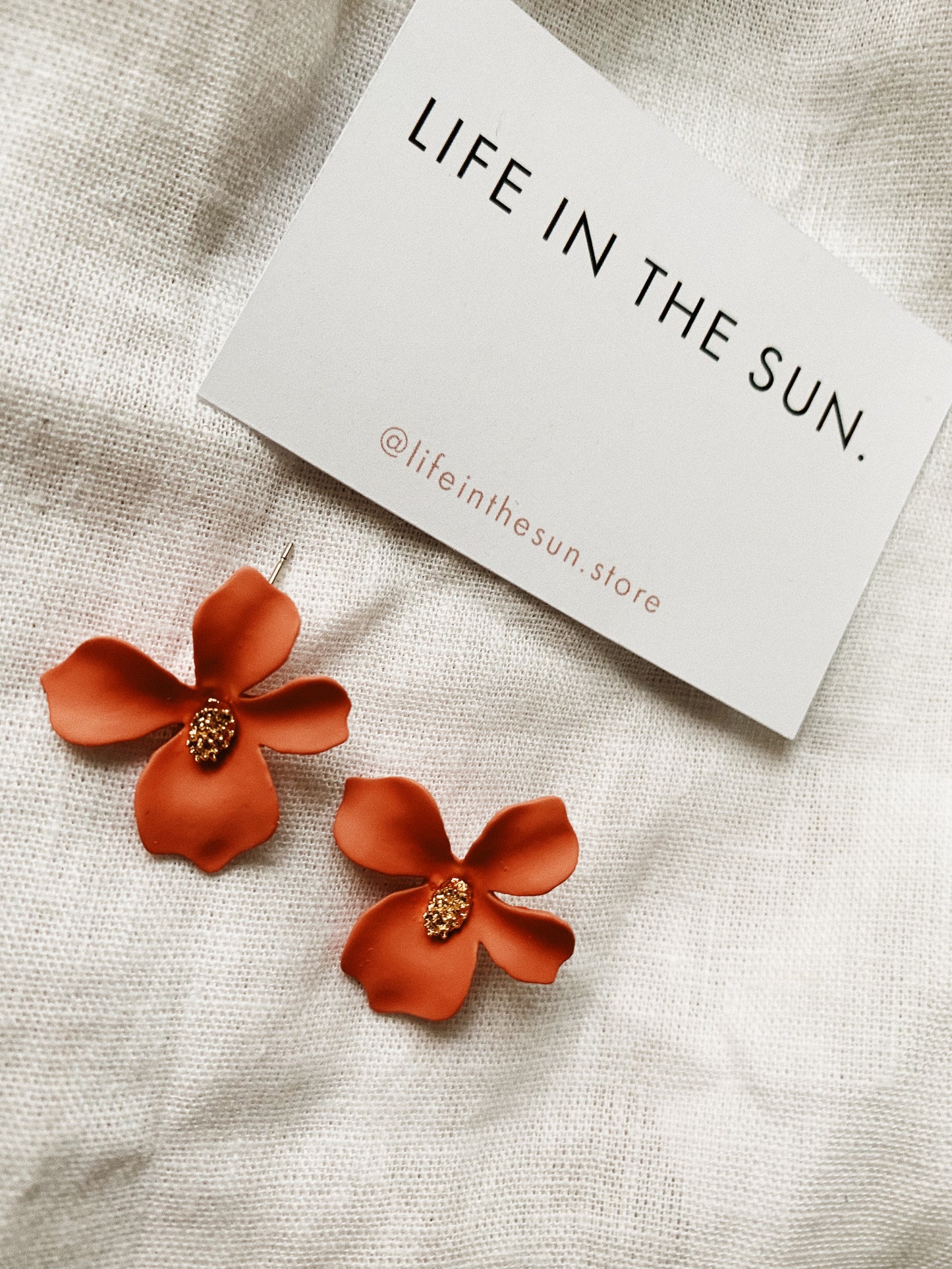 FLORA PINK Stud Earrings | By: Life in the sun store