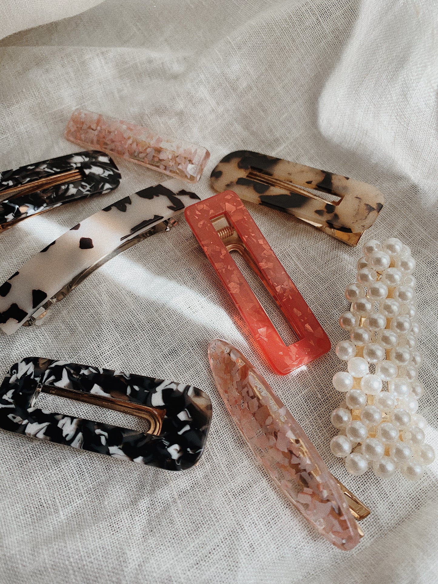 Heidi Beige Tort Pattern Hair  Clip