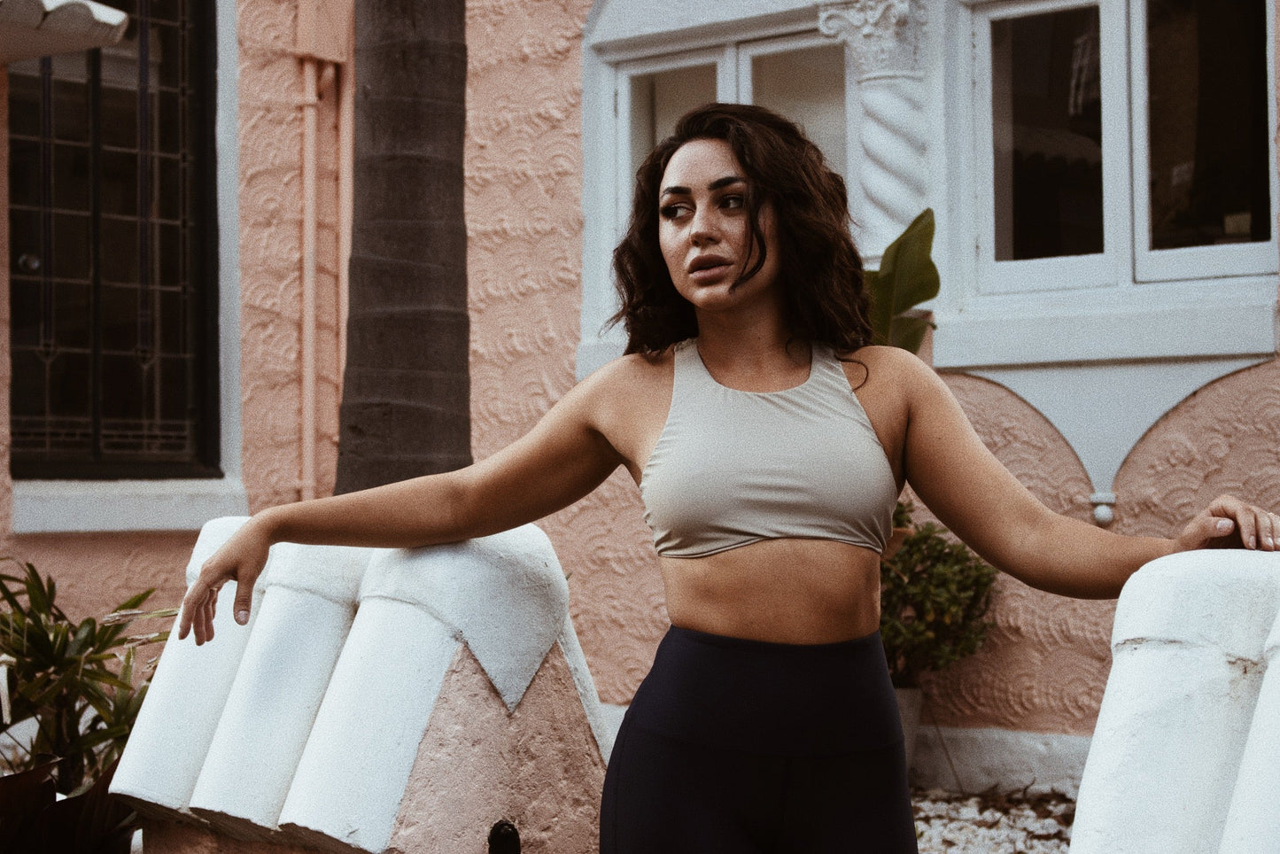 LARA CROP // LIGHT TAN
