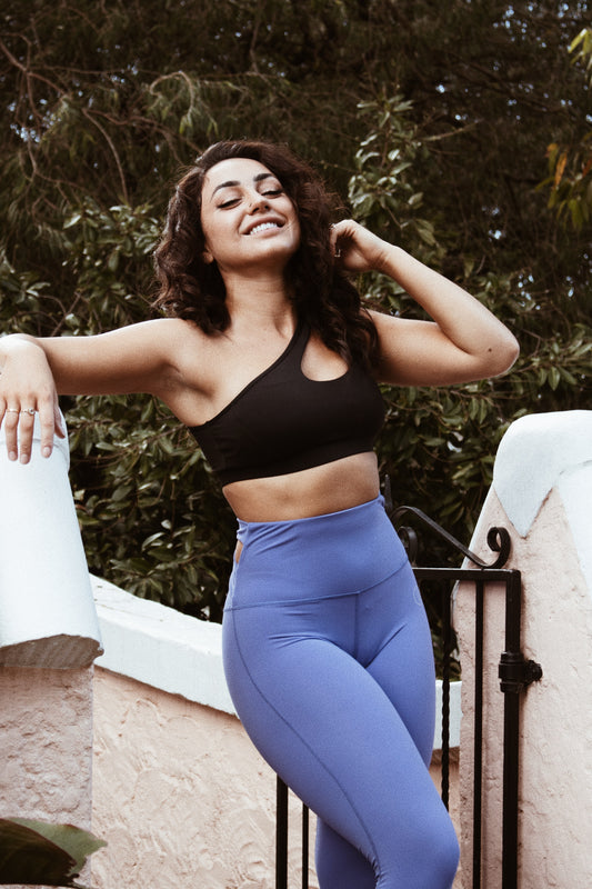 Gerrycan Kye One Sleeve compression Support Crop Top - Black