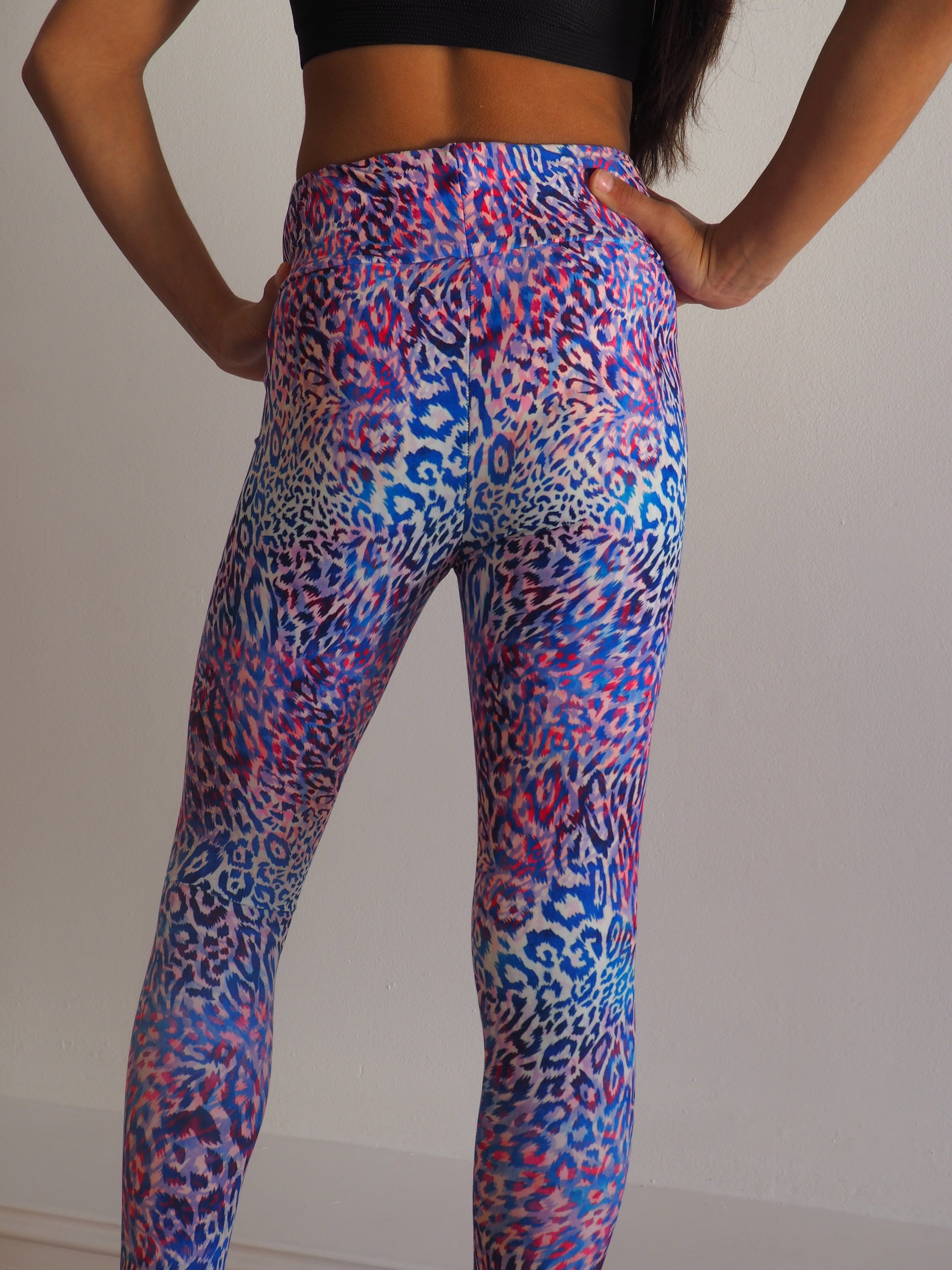  NEON BLUE AND PINK  LEOPARD PRINT  TWEENS COMPRESSION TIGHTS - GERRY CAN 