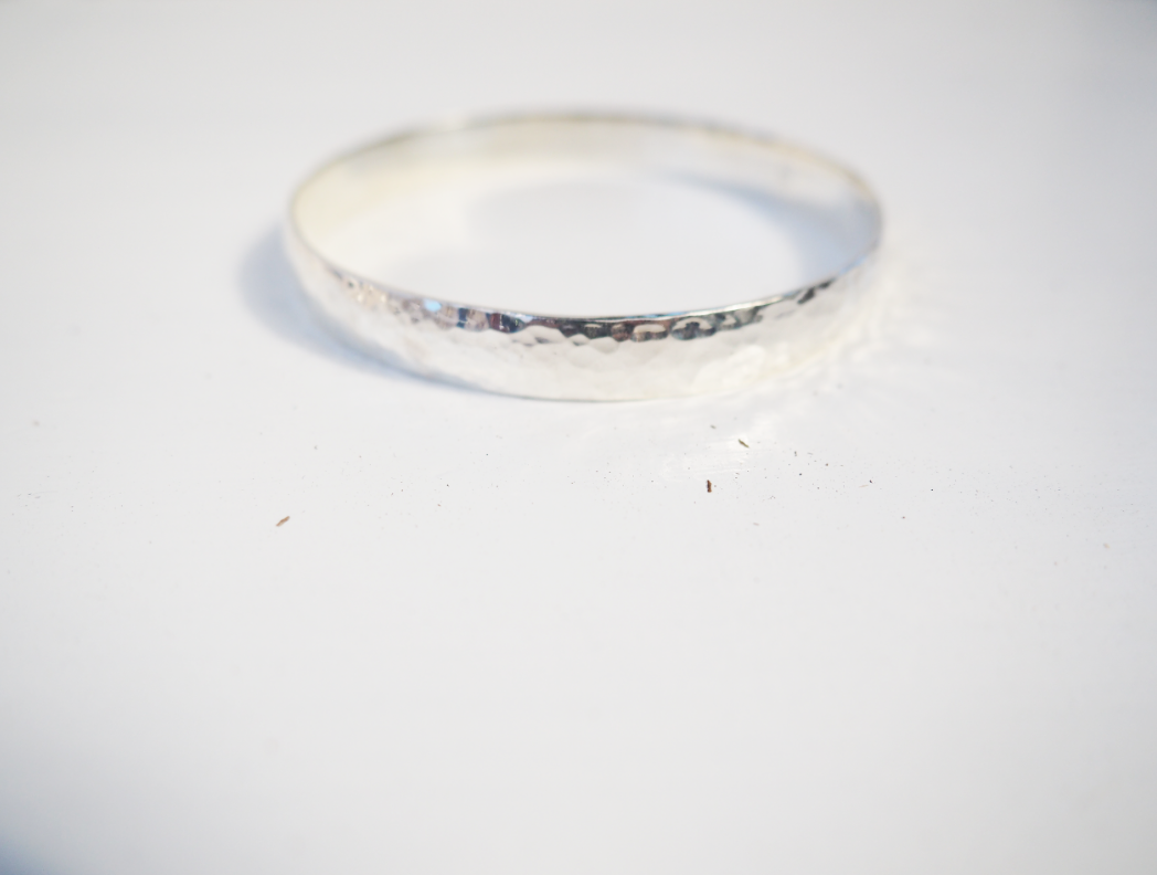 HAMMERED SILVER BRACELET