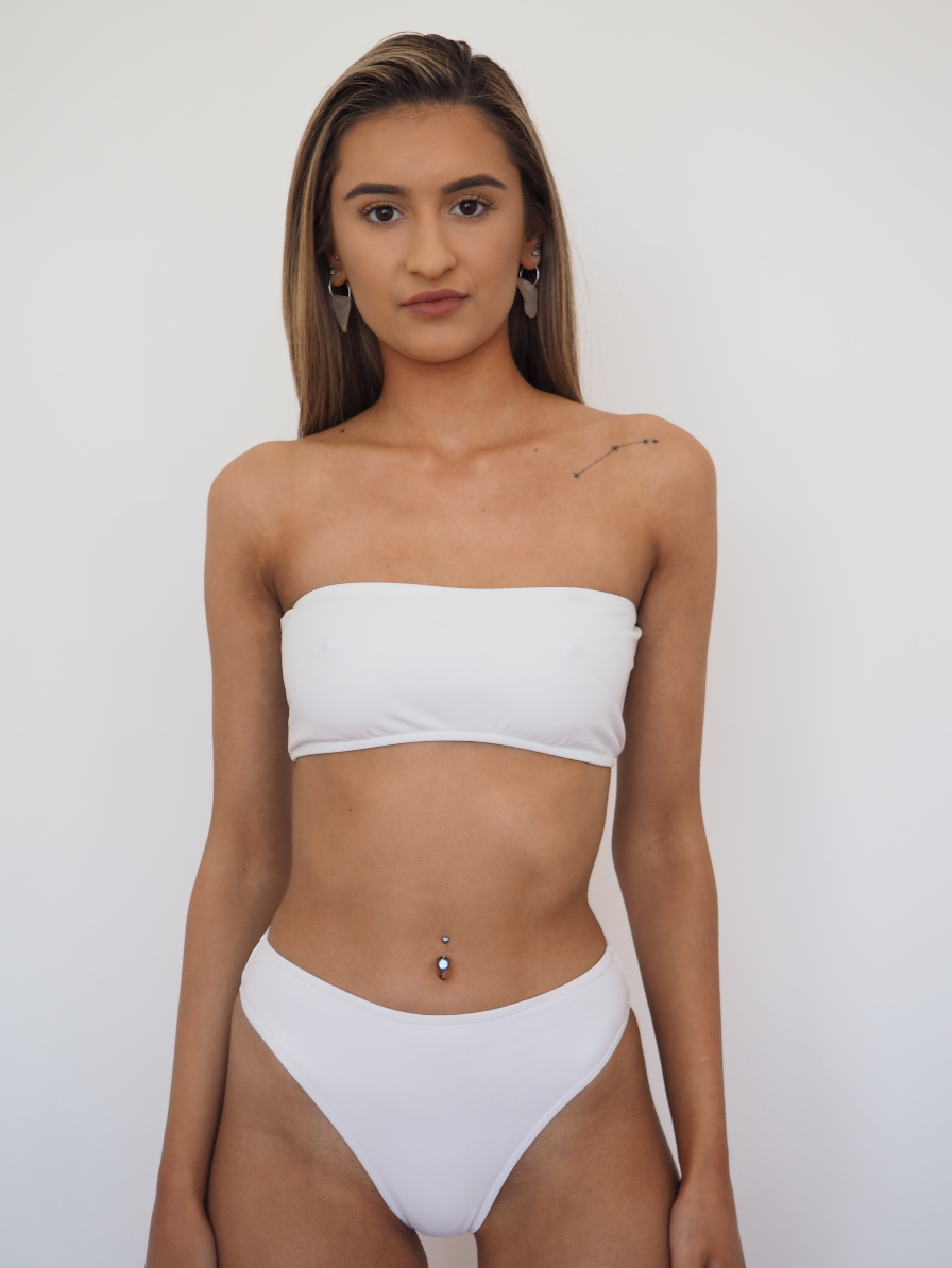 KHLO BANDEAU TOP in white- GERRY CAN 